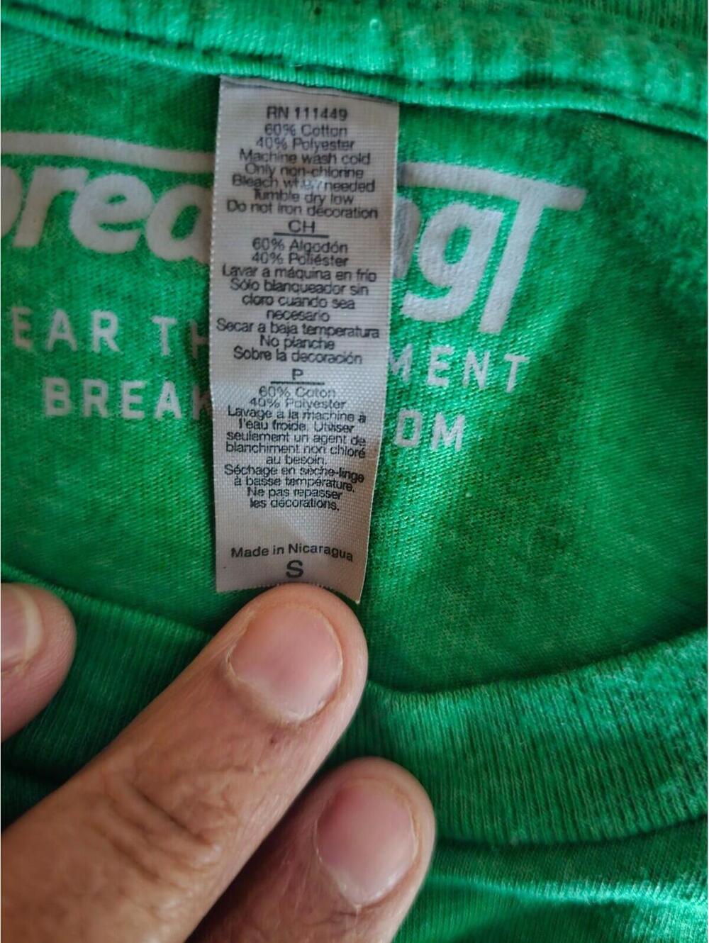 Men's BreakingT Oakland A's Shirt Stomper Ride The Wave Bart Size Small Green - Picture 9 of 9